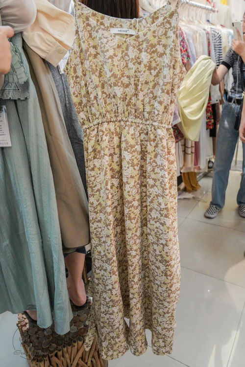 年中清倉！服裝批發城熱賣進行時，10元起500元一麻袋